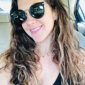 Meet your Posher, Christina